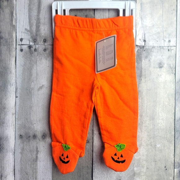 BabiesRUs Other - 0/3m NWT infant pumpkin pants